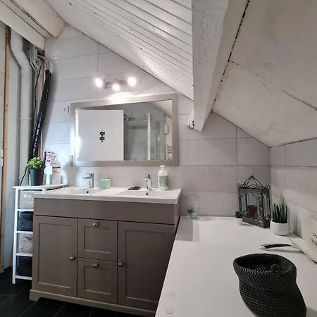 Semesterbostad Maison Spacieuse Avec Cheminee A
