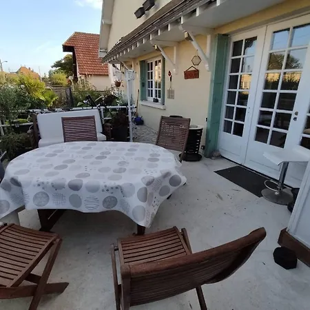 Maison Spacieuse Avec Cheminee A Dives-sur-Mer